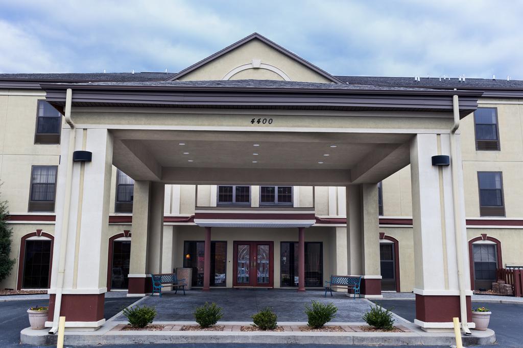 Super 8 By Wyndham High Point/Greensboro Eksteriør bilde