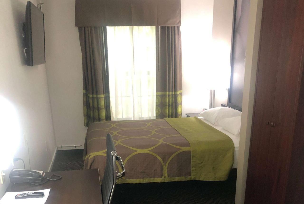 Super 8 By Wyndham High Point/Greensboro Eksteriør bilde